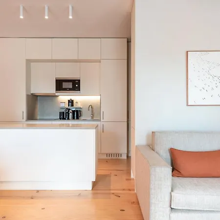 Апартаменти Guestready - Streamside Happiness Near The River Лісабон